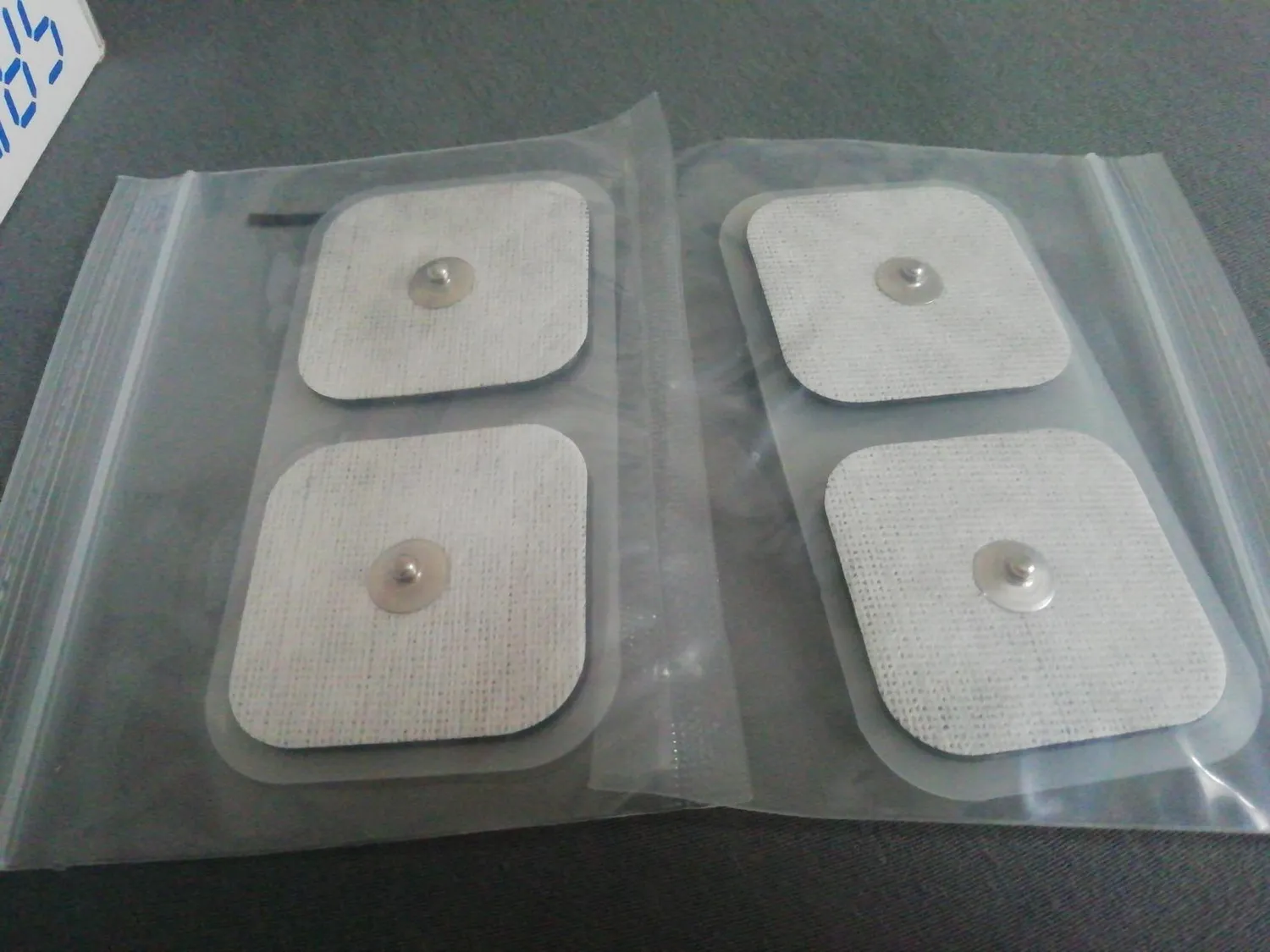 Sanitas Elektroden-Nachkaufset 45 x 45 mm TENS-EMS-Pads 8 Stück