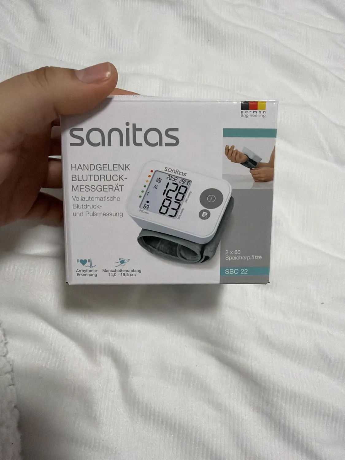Sanitas SBC 22 Handgelenk-Blutdruckmessgerät mit Arrhythmiewarnung
