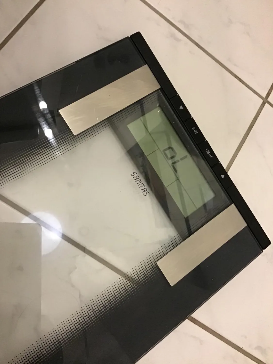 Sanitas SBG 21 Diagnosewaage Körperanalysewaage Sicherheitsglas
